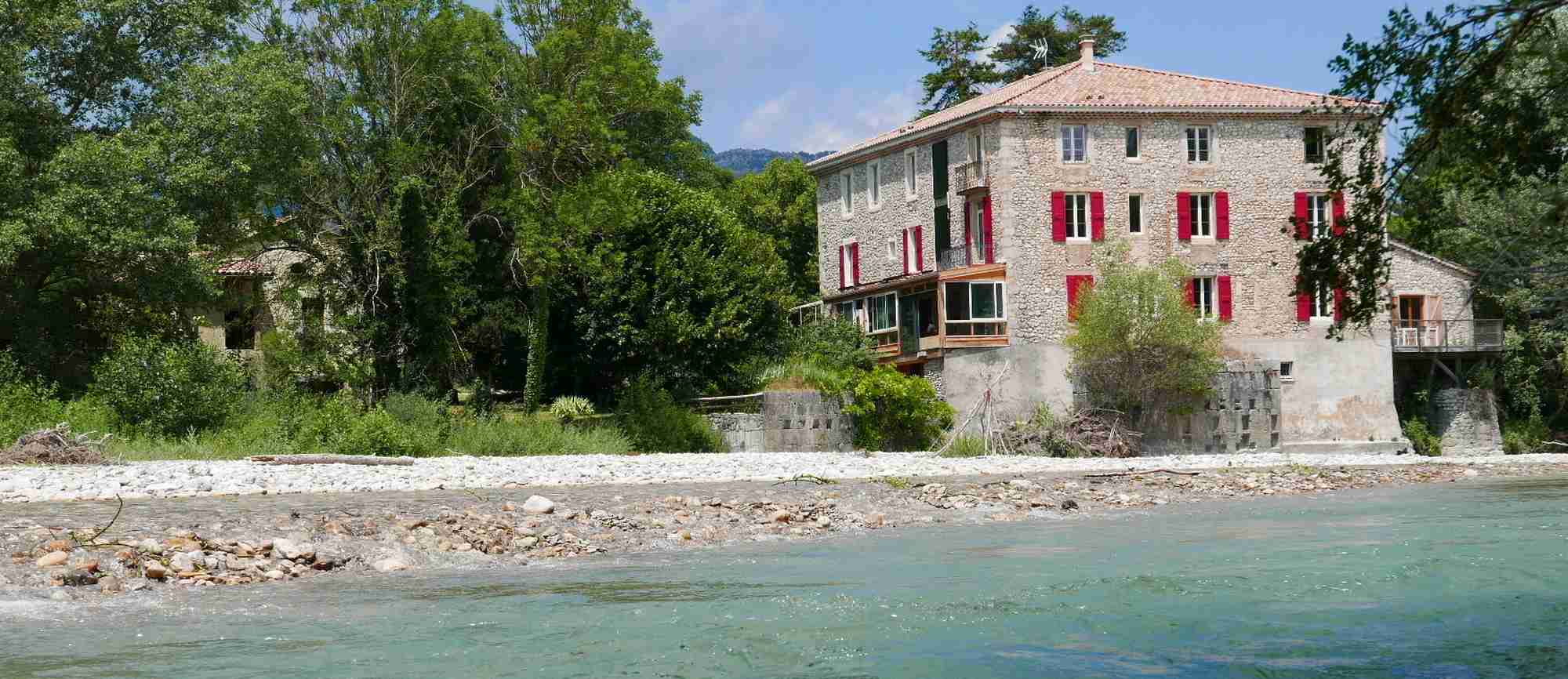 presentation gites and guest rooms of the Solaure mill
