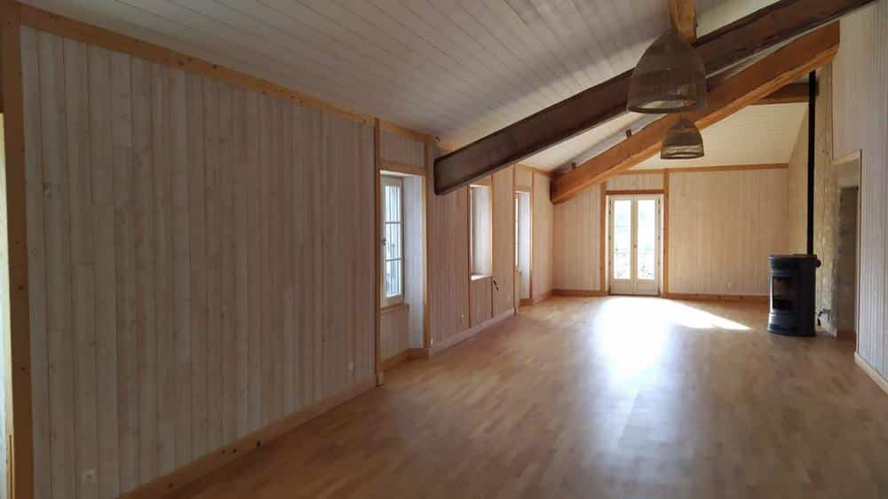 A bright yoga room under the beautiful roof of the Moulin de Solaure above the Drôme