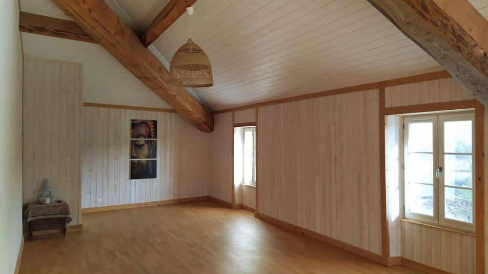 A bright and well-insulated Yoga Room above the river at the Moulin de Solaure
